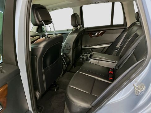 Used 2013 Mercedes-Benz GLK 350 4MATIC image 30