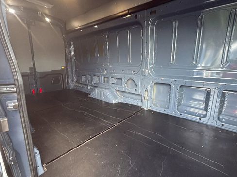 Used 2019 Ford Transit 250 148 High Roof Extended image 17