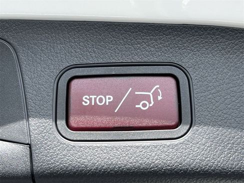 Certified 2025 Mercedes-Benz GLA 250 GLA 250 image 24