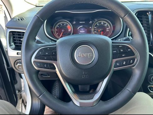 Used 2021 Jeep Cherokee Limited w/ Elite Package image 15