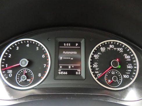 Used 2017 Volkswagen Tiguan S FWD image 21