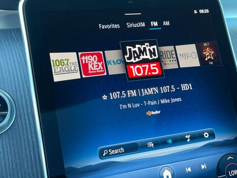 Certified 2025 Mercedes-Benz GLC 300 4MATIC image 18