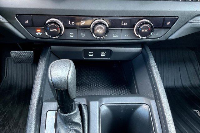 Certified 2025 Honda Accord SE image 17