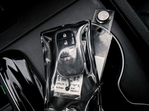 Certified 2025 Honda Pilot EX-L image 34