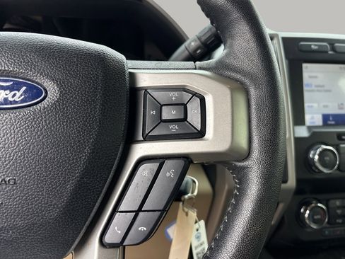 Used 2021 Ford F250 Lariat w/ Chrome Package image 22