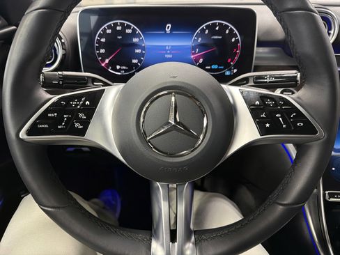 Used 2022 Mercedes-Benz C 300 4MATIC Sedan image 24