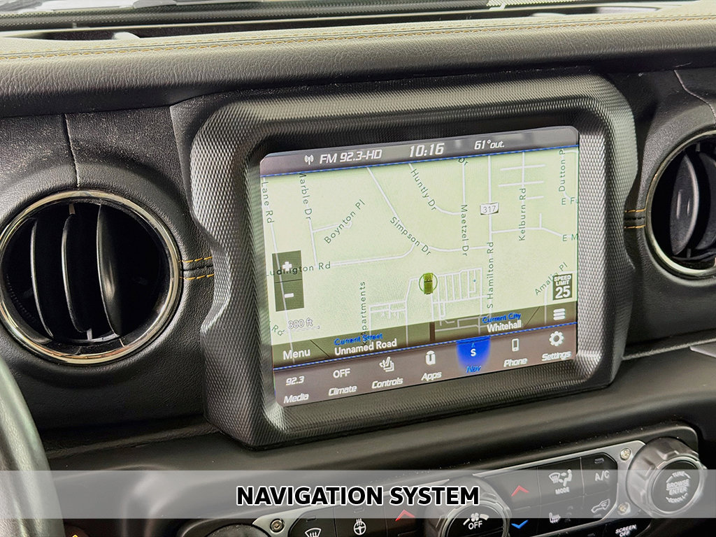 Used 2023 Jeep Wrangler Unlimited Sahara AWD/4WD image 3