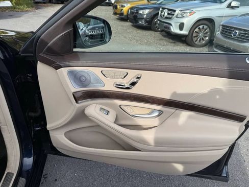 Used 2018 Mercedes-Benz S 560 4MATIC Sedan image 19
