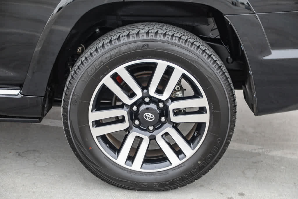 Used 2023 Toyota 4Runner Limited RWD image 10