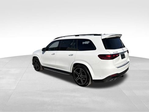 Used 2025 Mercedes-Benz GLS 450 4MATIC image 3