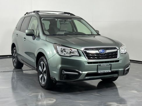 Used 2018 Subaru Forester 2.5i Premium AWD/4WD image 3