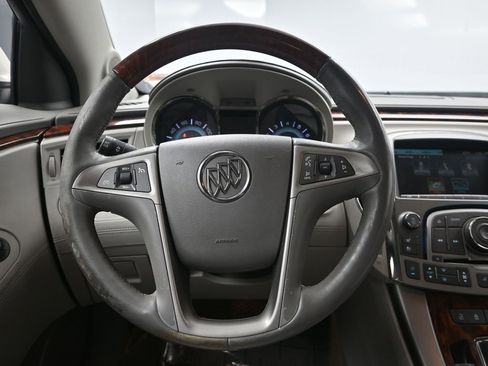Used 2012 Buick LaCrosse Premium image 29