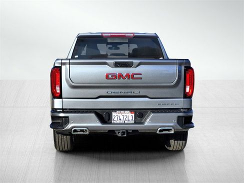 Used 2022 GMC Sierra 1500 Denali w/ Denali Premium Package image 5
