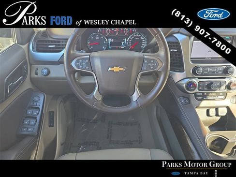 Used 2020 Chevrolet Suburban LT image 13