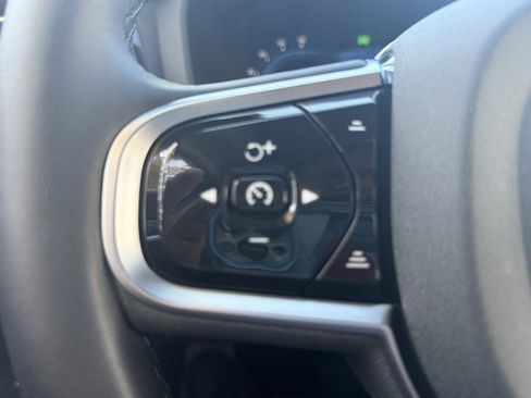 Used 2025 Volvo S60 T8 Plus w/ Climate Package image 27