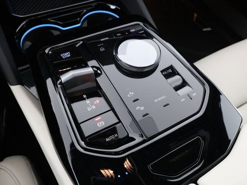 Used 2024 BMW i5 M60 w/ Premium Package image 15