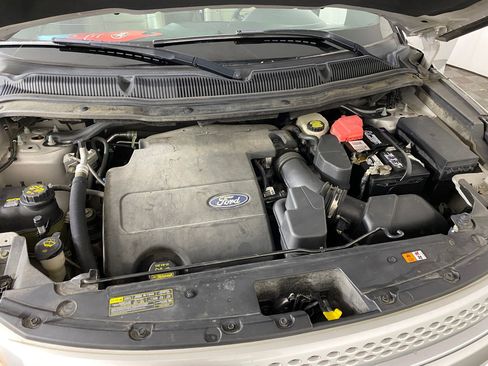 Used 2011 Ford Explorer XLT w/ 202A Rapid Spec Order Code image 30