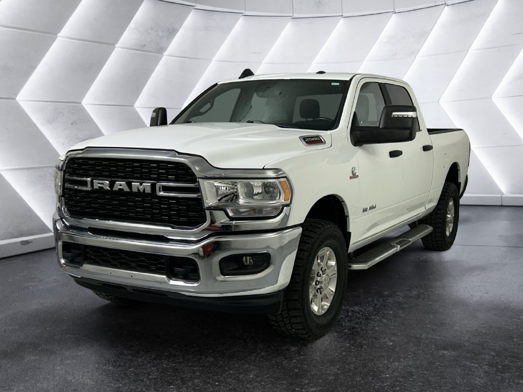 Used 2024 RAM 2500 Big Horn AWD/4WD image 3