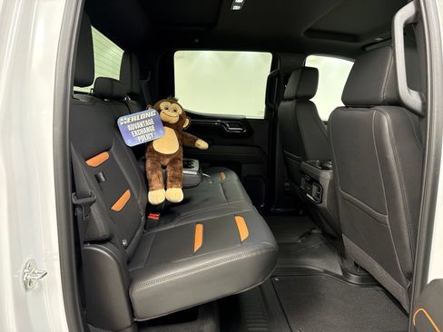 Used 2025 GMC Sierra 1500 AT4 AWD/4WD image 32
