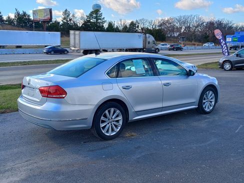 Used 2012 Volkswagen Passat 2.5 SEL image 5