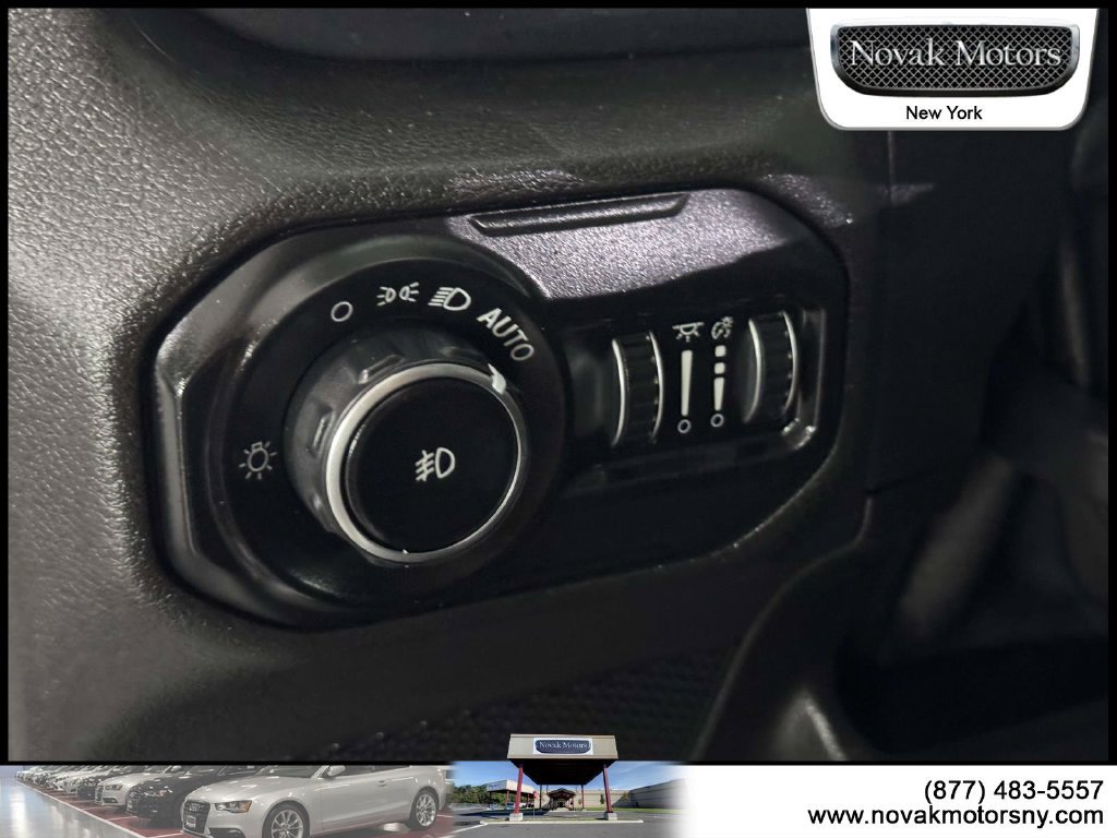 Used 2021 Jeep Wrangler Unlimited Sahara AWD/4WD image 19