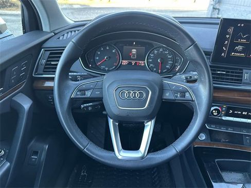 Used 2023 Audi Q5 2.0T Premium w/ Convenience Package image 18