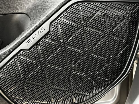 Used 2024 Toyota RAV4 XLE image 22