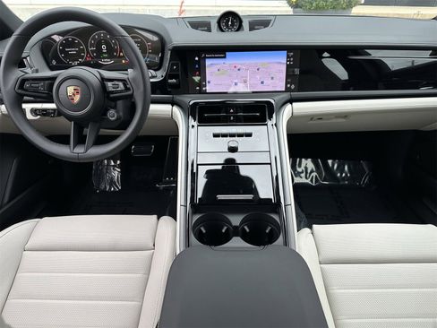 New 2026 Porsche Panamera 4 image 13