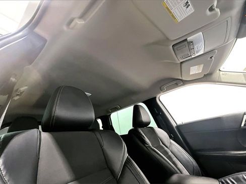 Used 2022 Mitsubishi Outlander SE image 29