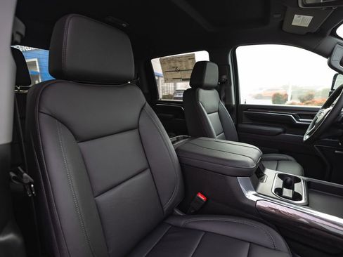 New 2026 Chevrolet Silverado 3500 LTZ w/ LTZ Convenience Package image 44