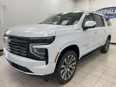 New 2026 Chevrolet Suburban High Country AWD/4WD image 19