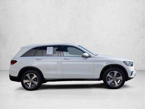 Certified 2022 Mercedes-Benz GLC 300 image 4