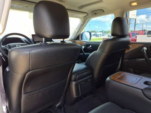 Used 2021 Nissan Armada SL w/ Captain's Chairs Package RWD image 11