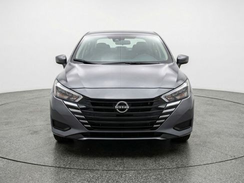 Used 2025 Nissan Versa SV image 2