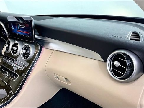 Used 2020 Mercedes-Benz C 300 Sedan w/ Premium Package image 16