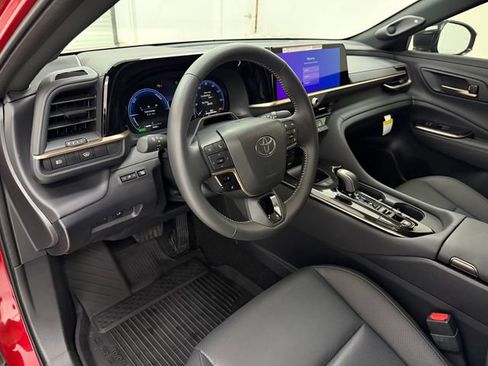 Used 2026 Toyota Crown w/ Advanced Technology Package AWD/4WD image 8