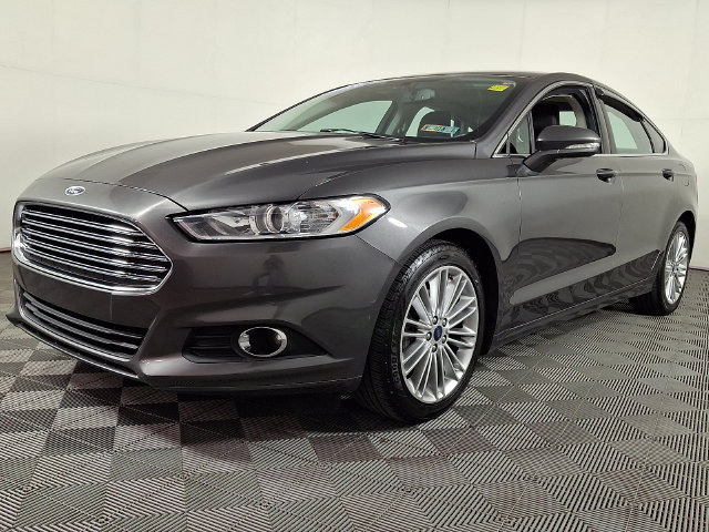 Used 2016 Ford Fusion SE w/ Equipment Group 202A FWD image 6