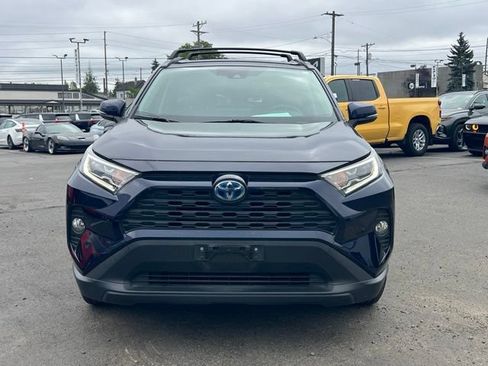 Used 2019 Toyota RAV4 XLE w/ Convenience Package AWD/4WD image 6
