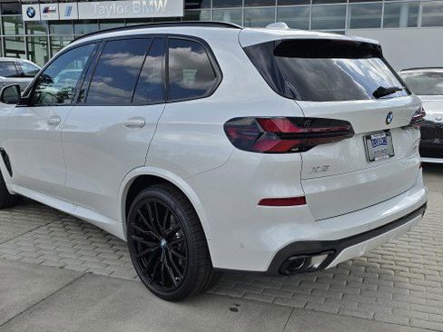 New 2026 BMW X5 xDrive40i w/ M Sport Package image 7