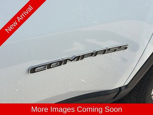Used 2024 Jeep Compass Limited AWD/4WD image 9