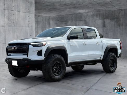 Used 2024 Chevrolet Colorado ZR2 w/ ZR2 Bison Edition AWD/4WD image 2