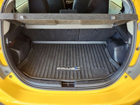 Used 2014 Toyota Prius C Two FWD image 9