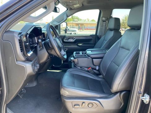 Used 2024 Chevrolet Silverado 2500 LTZ AWD/4WD image 28