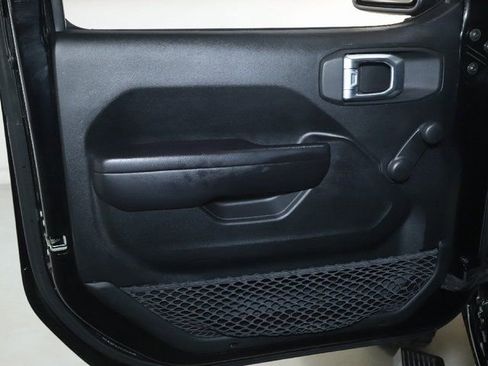 Used 2021 Jeep Wrangler Unlimited Sport image 16