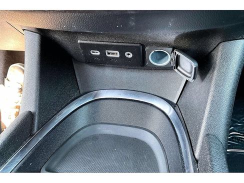 Used 2023 Chevrolet Malibu LT FWD image 15