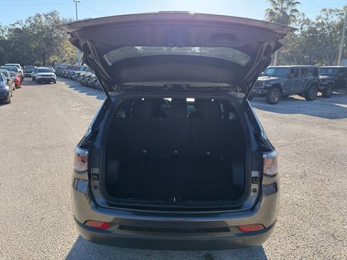 Used 2023 Jeep Compass Sport image 33
