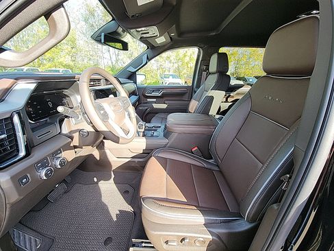 New 2026 GMC Sierra 1500 Denali image 17