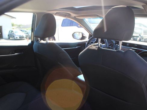 Used 2018 Toyota Camry LE w/ Audio Package FWD image 10