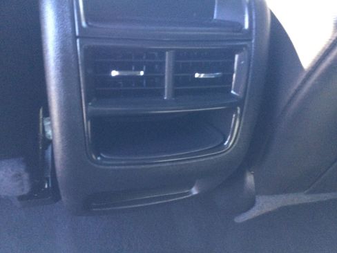 Used 2025 Cadillac XT5 Premium Luxury image 14