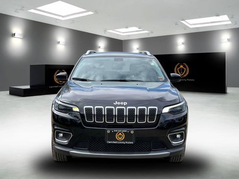 Used 2019 Jeep Cherokee Limited AWD/4WD image 2